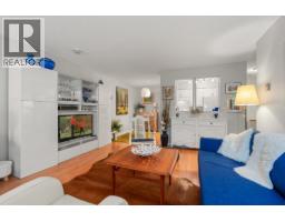 215 4373 HALIFAX STREET, Burnaby, British Columbia