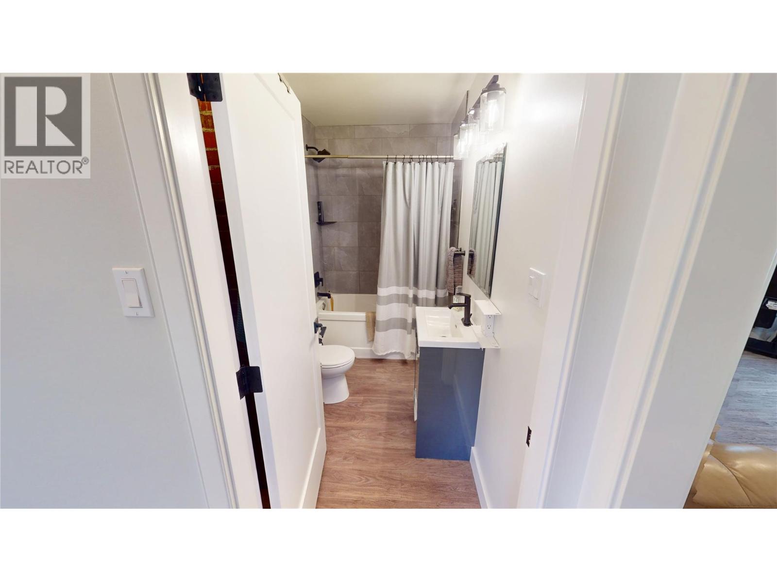 312 16th Avenue N, Cranbrook, British Columbia V1C 3W5 - Photo 11 - 10381675