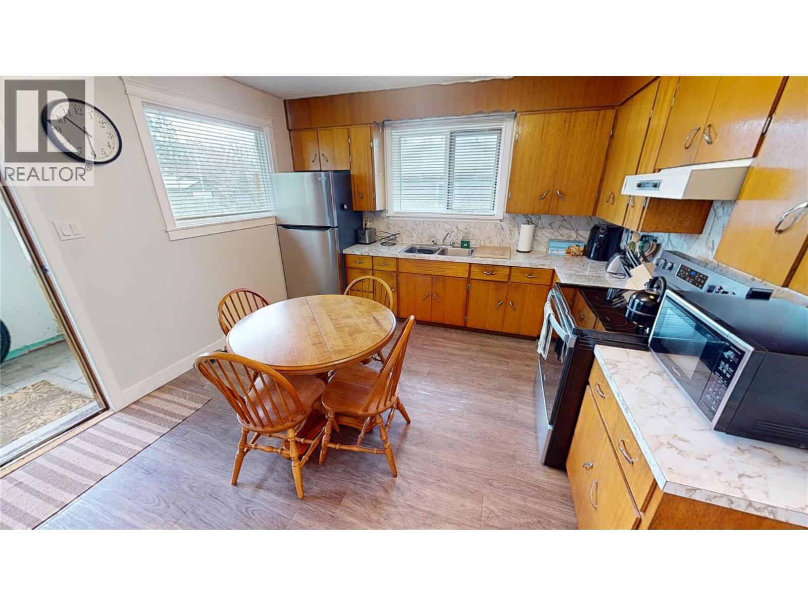 312 16th Avenue N, Cranbrook, British Columbia V1C 3W5 - Photo 7 - 10381675