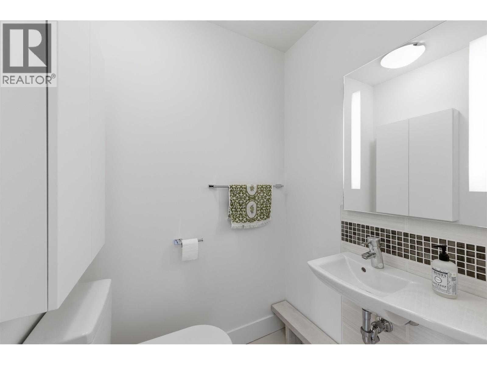 543 Connaught Drive, Delta, British Columbia  V4M 3X7 - Photo 21 - R3105890