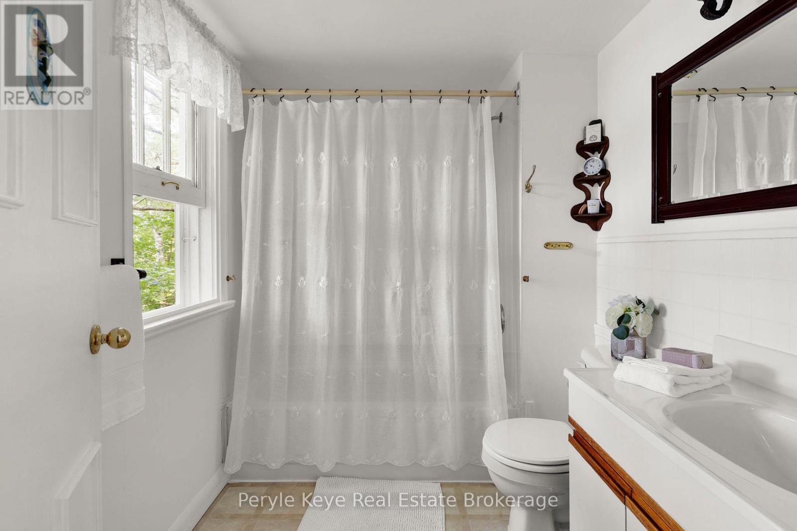 136 Deer Lake Road, Huntsville, Ontario  P0B 1L0 - Photo 32 - X12869418