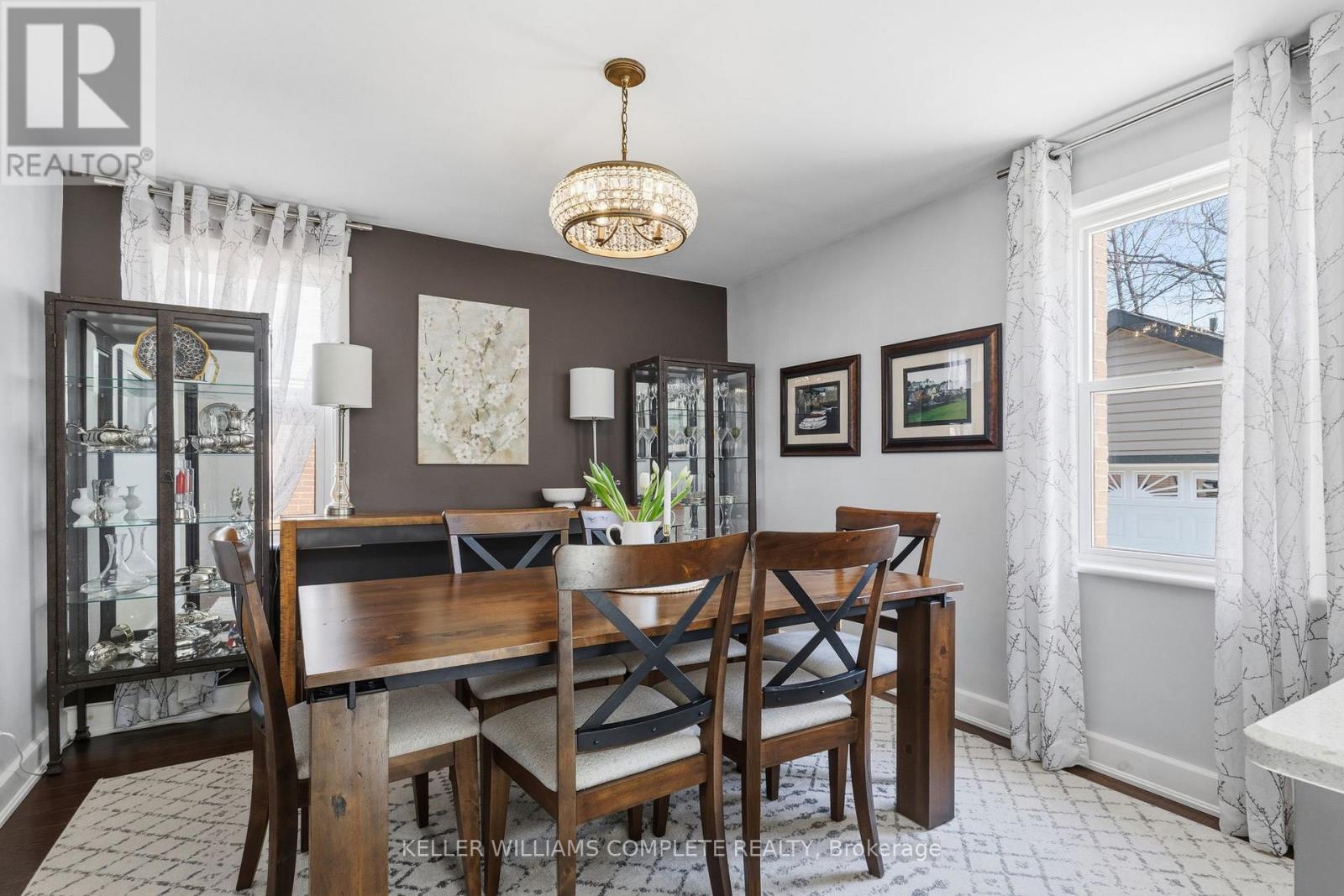 299 East 24th Street, Hamilton, Ontario  L8V 2Y7 - Photo 10 - X12945950