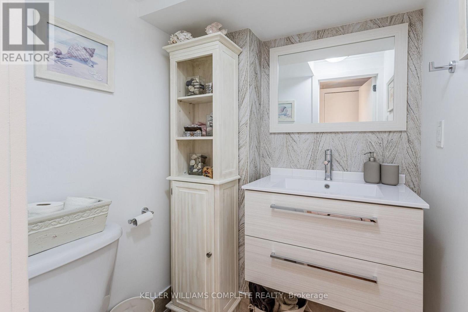 299 East 24th Street, Hamilton, Ontario  L8V 2Y7 - Photo 28 - X12945950