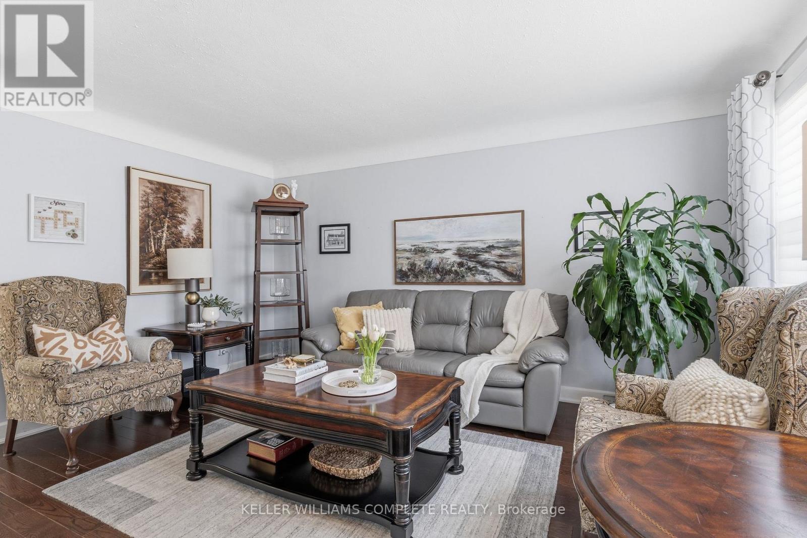 299 East 24th Street, Hamilton, Ontario  L8V 2Y7 - Photo 7 - X12945950