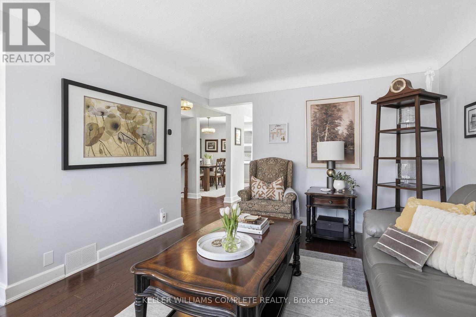 299 East 24th Street, Hamilton, Ontario  L8V 2Y7 - Photo 8 - X12945950