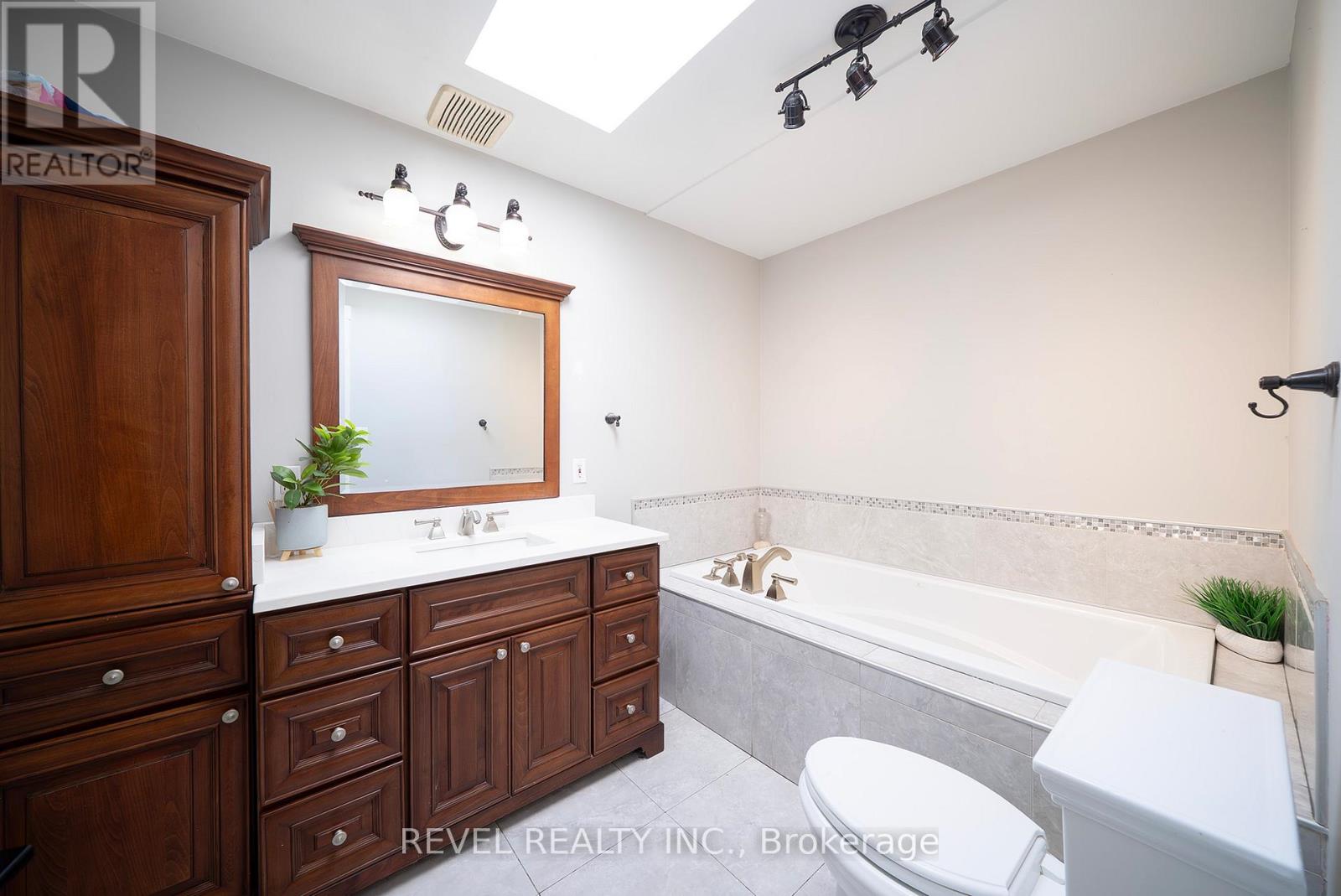 428 Charlotteville Road 1, Norfolk, Ontario  N0E 1P0 - Photo 13 - X12945964