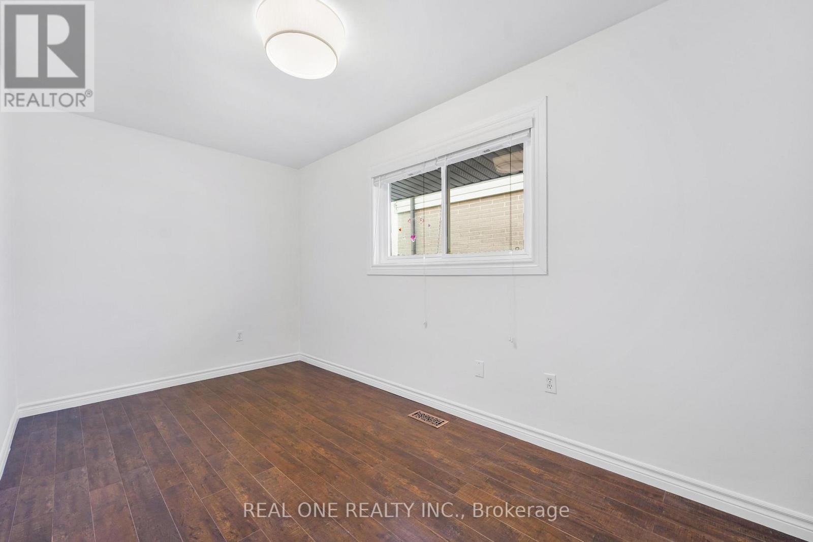 22 Halam Avenue, Hamilton, Ontario  L8V 1Z3 - Photo 17 - X12945994