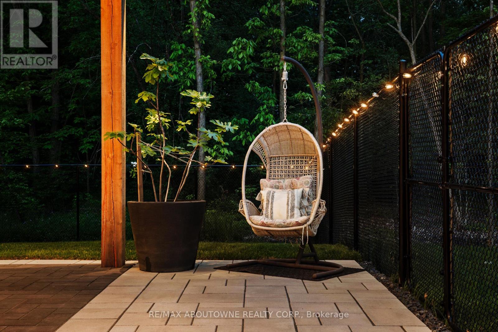 295 Allen Road, Grimsby, Ontario  L3M 4E7 - Photo 42 - X12774724