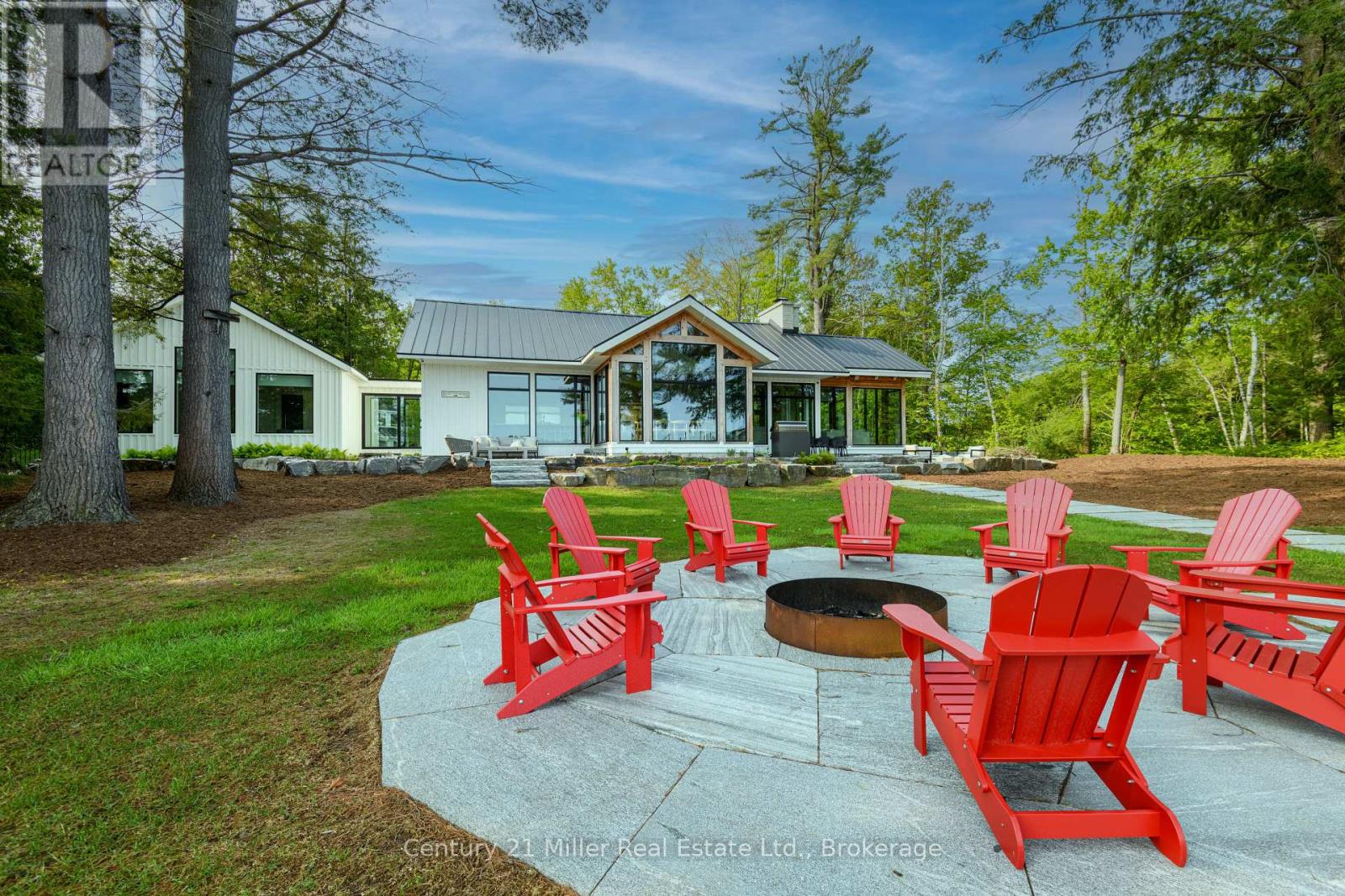 1016 Keeler Road, Muskoka Lakes, Ontario  P0C 1M0 - Photo 15 - X12946360