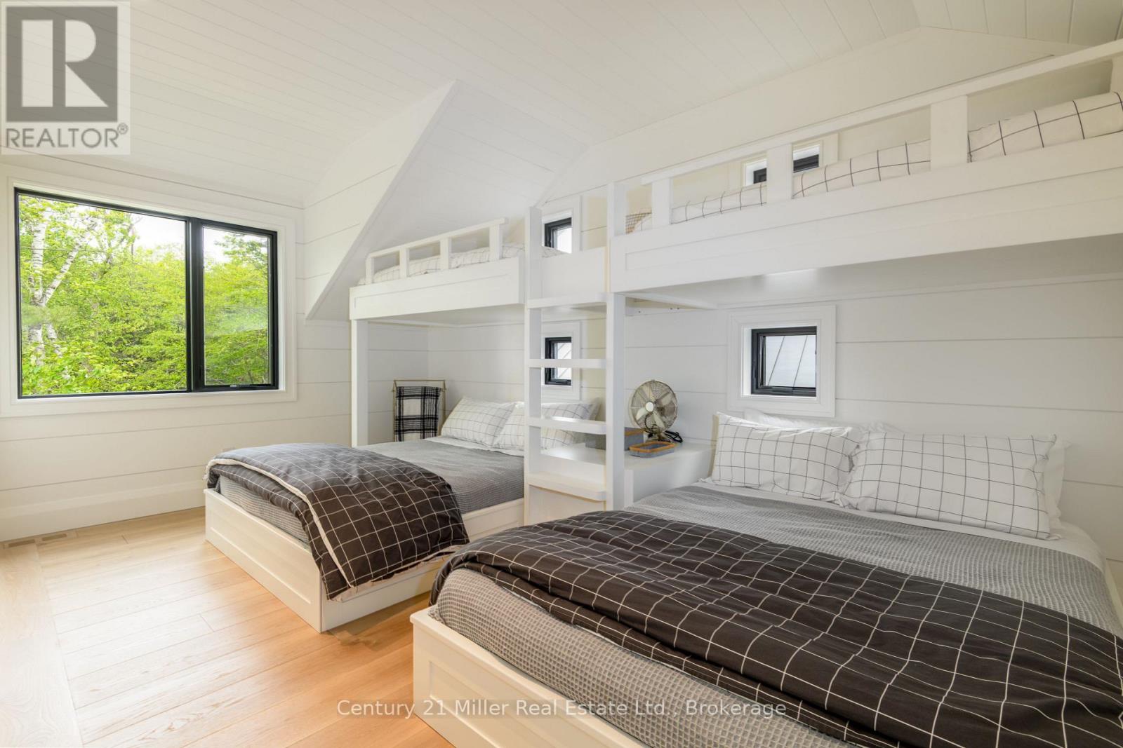 1016 Keeler Road, Muskoka Lakes, Ontario  P0C 1M0 - Photo 35 - X12946360