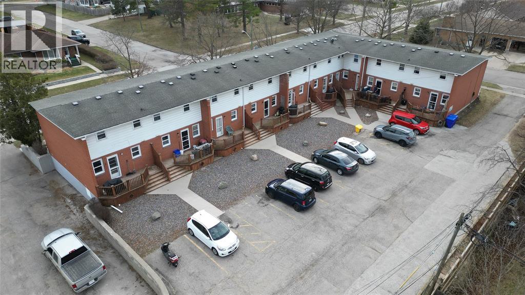 1006 KENWOOD AVENUE, Sarnia, Ontario