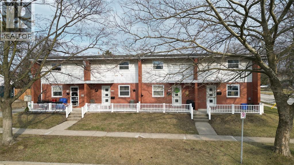 1006 Kenwood Avenue, Sarnia, Ontario  N7V 3S3 - Photo 2 - 26006739