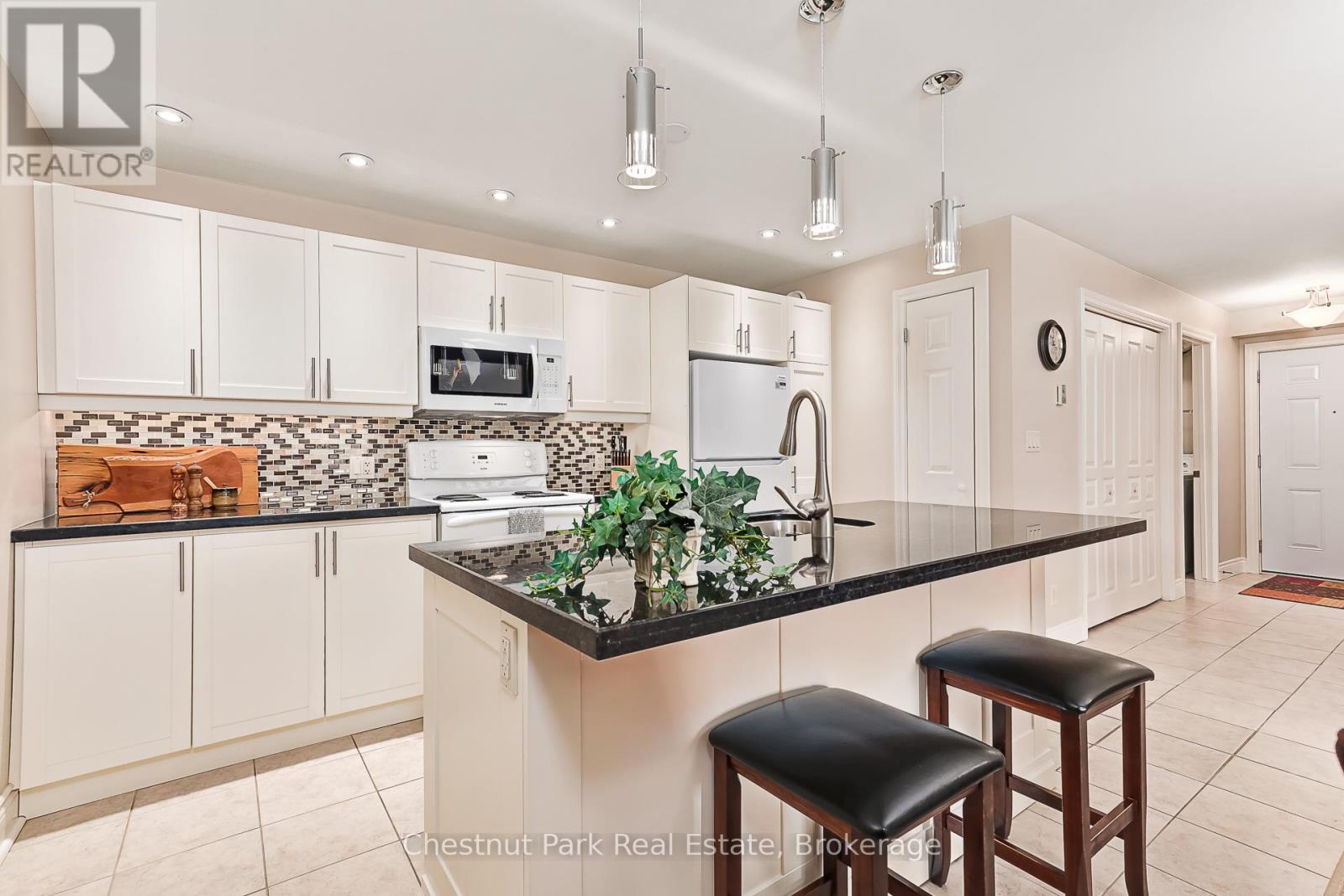 206 - 435 Walnut Street, Collingwood, Ontario L9Y 5J9 - Photo 17 - S12946272