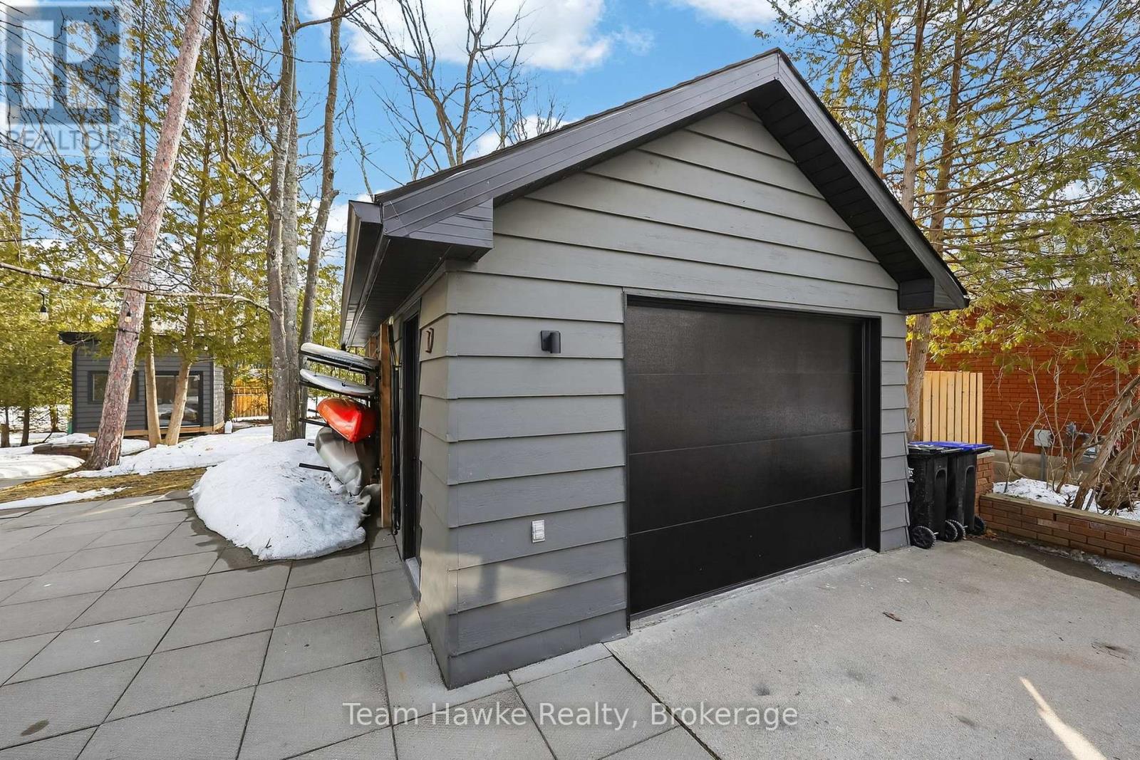 283 Tiny Beaches Road S, Tiny, Ontario  L0L 2J0 - Photo 30 - S12946308