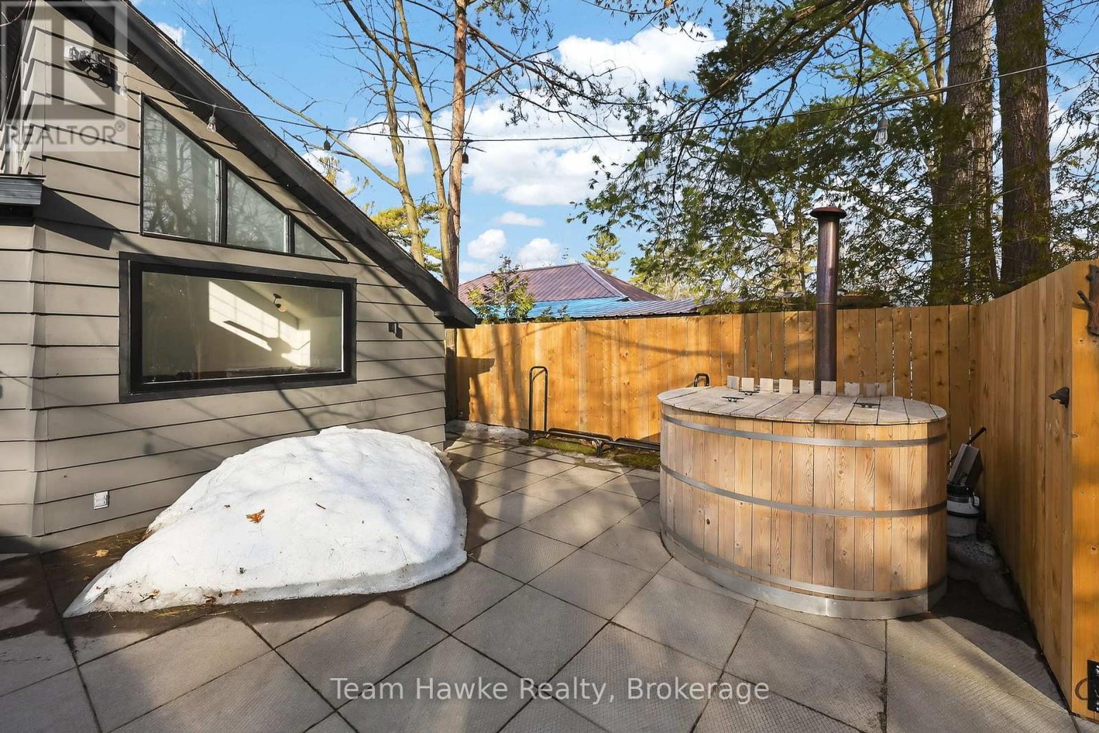 283 Tiny Beaches Road S, Tiny, Ontario  L0L 2J0 - Photo 38 - S12946308