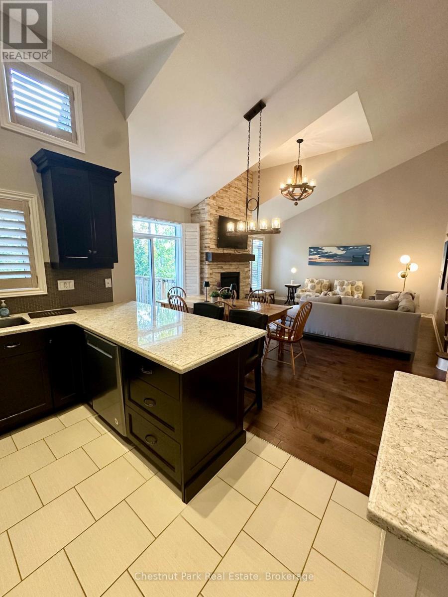 8 Robbie Way, Collingwood, Ontario  L9Y 0X5 - Photo 5 - S12946402