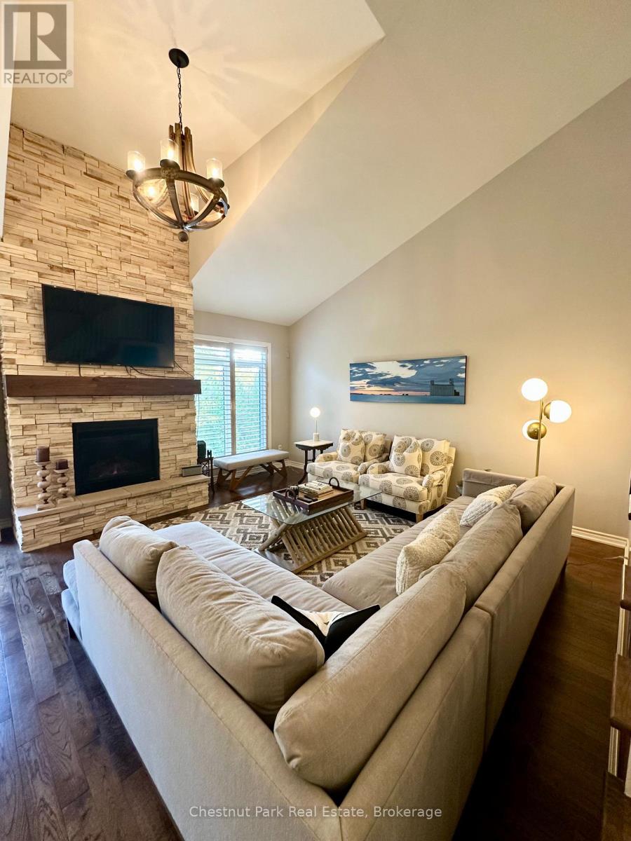 8 Robbie Way, Collingwood, Ontario  L9Y 0X5 - Photo 7 - S12946402