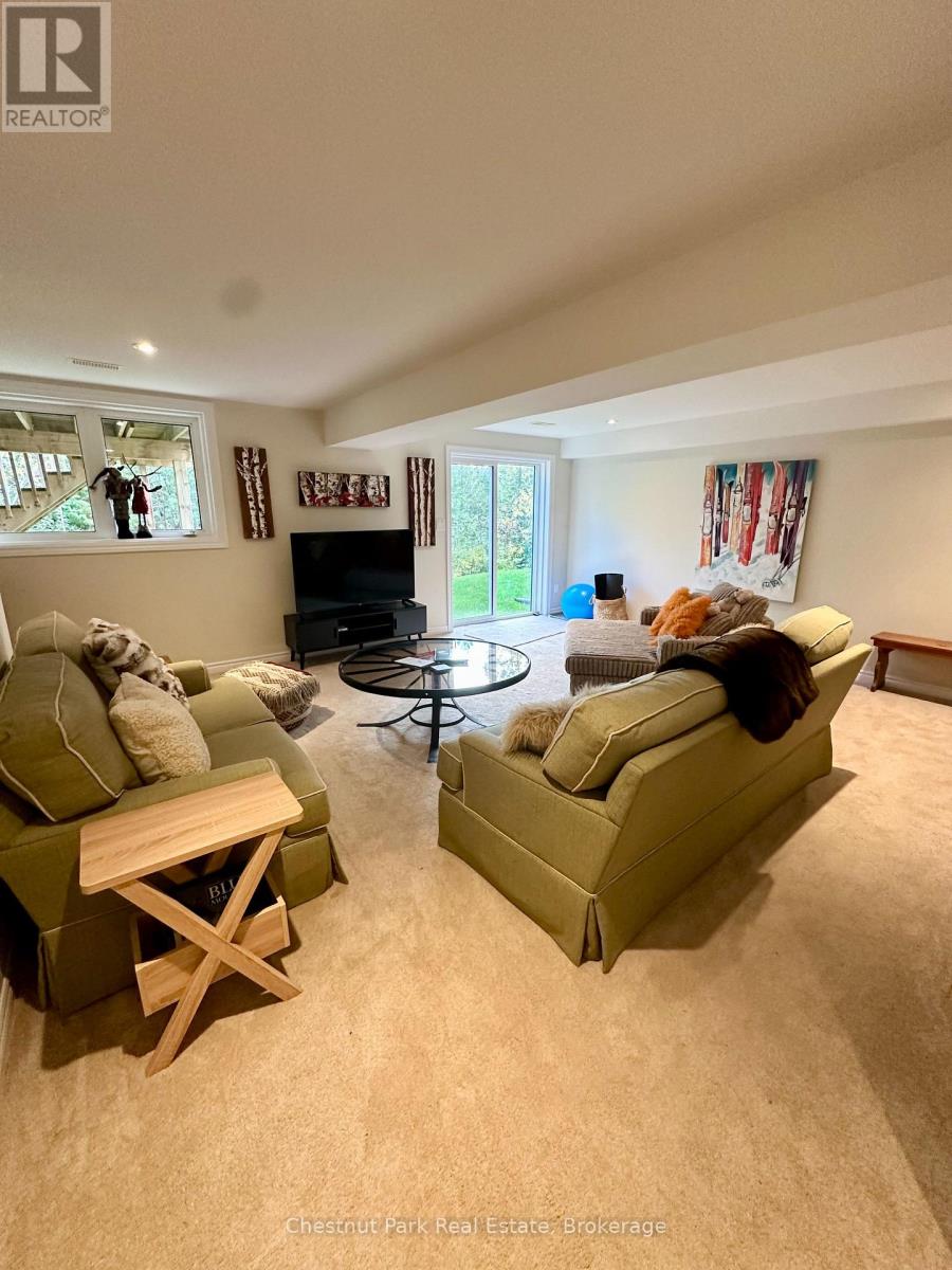 8 Robbie Way, Collingwood, Ontario  L9Y 0X5 - Photo 8 - S12946402