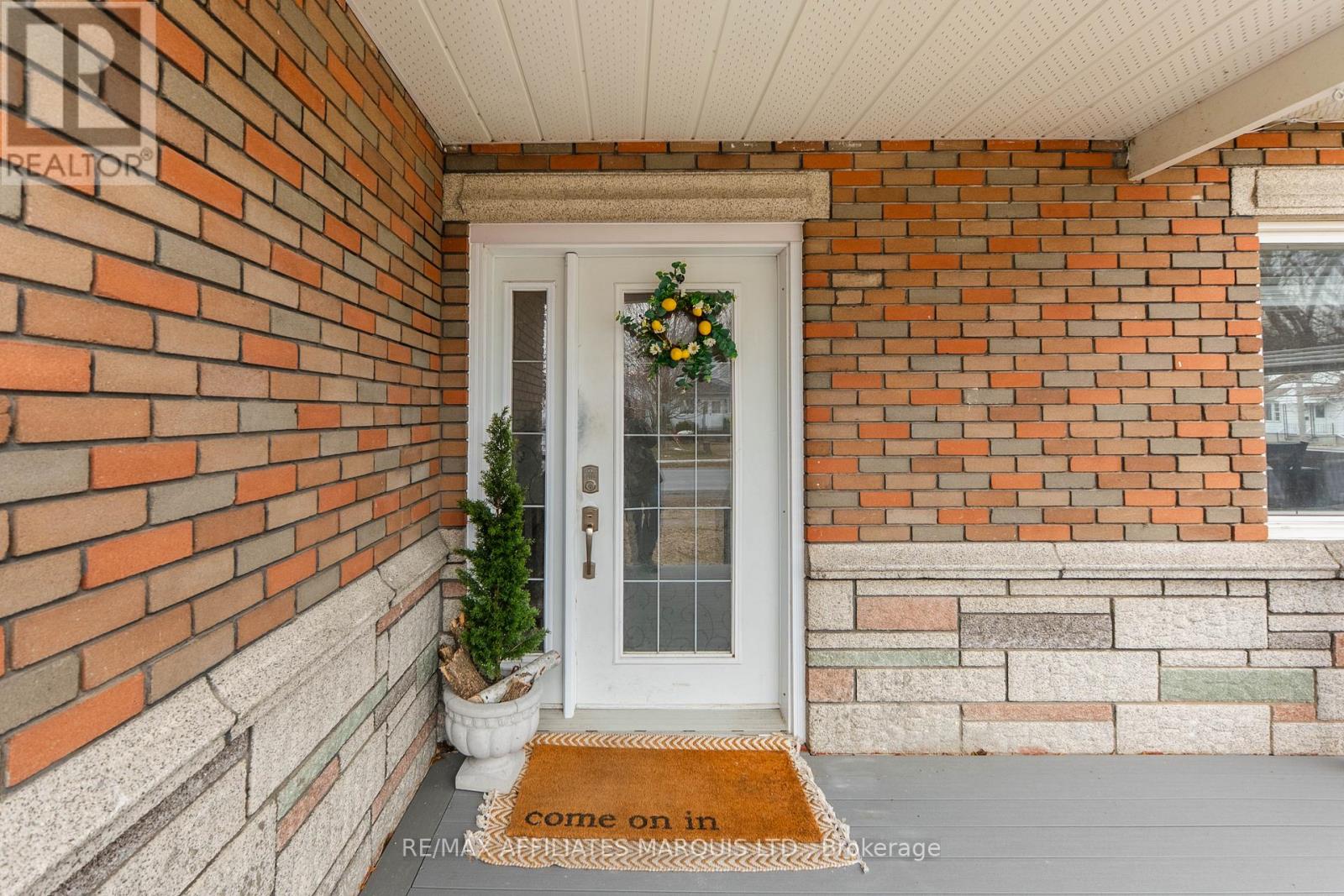 40 Bethune Avenue, South Stormont, Ontario  K0C 1P0 - Photo 5 - X12946108