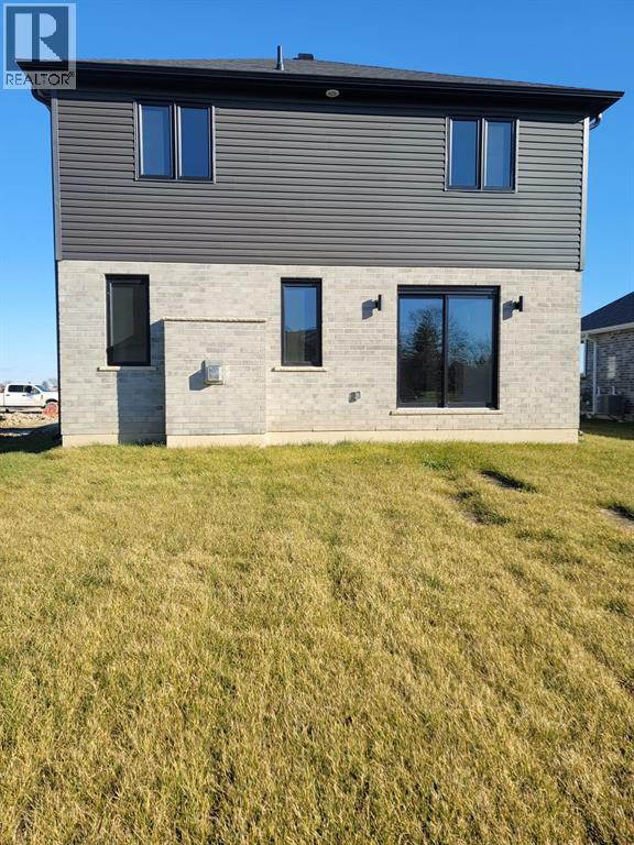 647 Ketter Way, Plympton-Wyoming, Ontario  N0N 1T0 - Photo 2 - 26006800