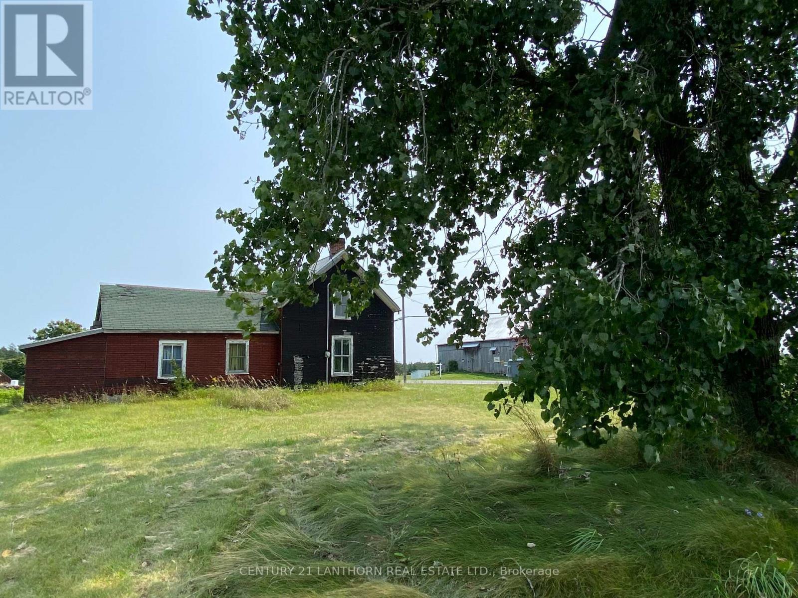 1677 COUNTY 8 ROAD, Prince Edward County, Ontario