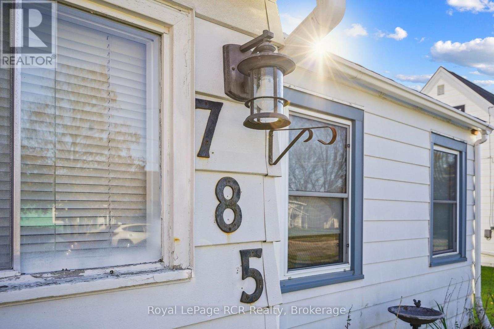 785 6th 'a' Street E, Owen Sound, Ontario  N4K 1G6 - Photo 3 - X12946138