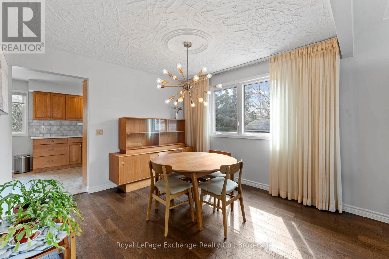 1147 Knights Court, Kincardine, Ontario N2Z 2C8 - Photo 10 - X12946248