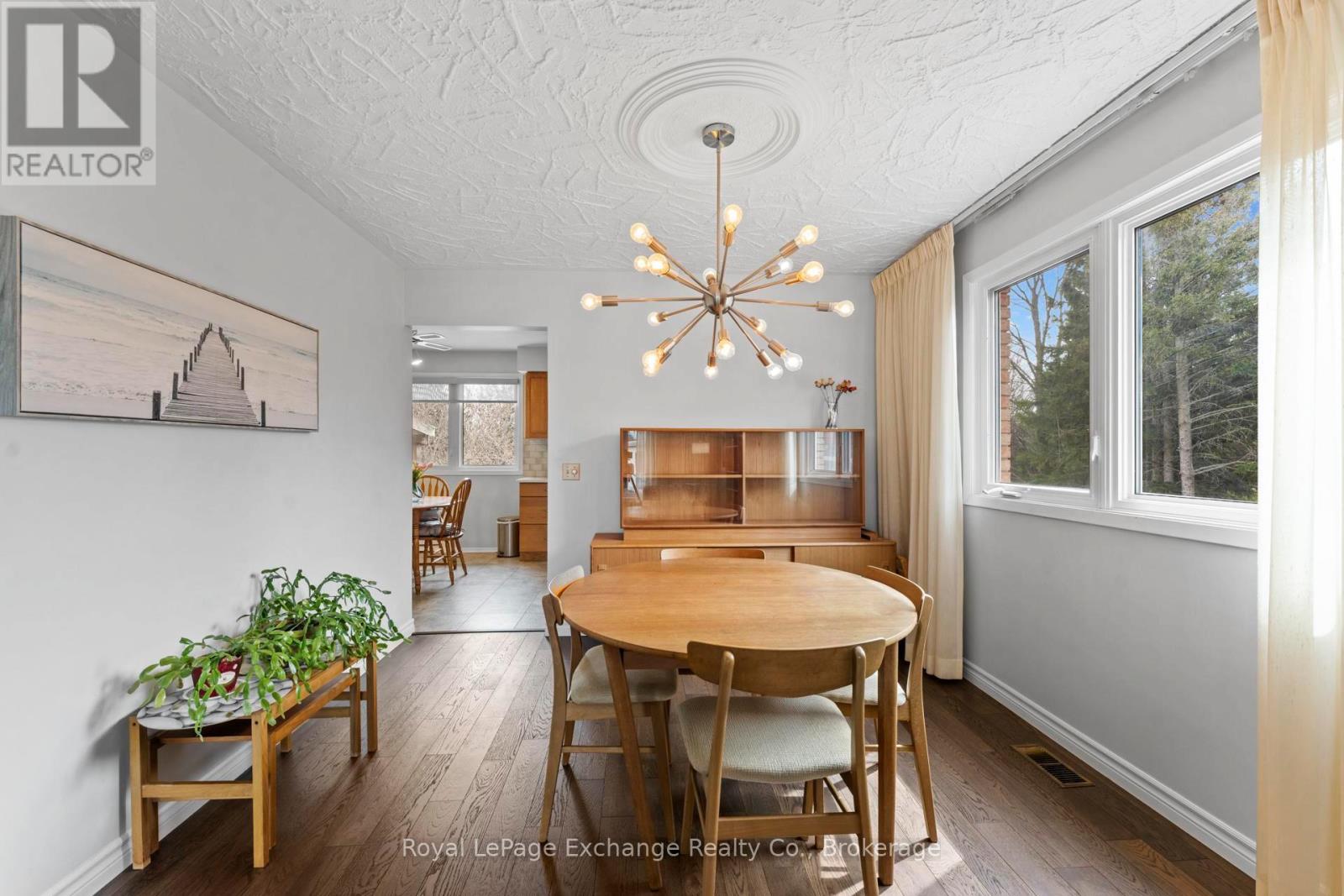 1147 Knights Court, Kincardine, Ontario N2Z 2C8 - Photo 11 - X12946248