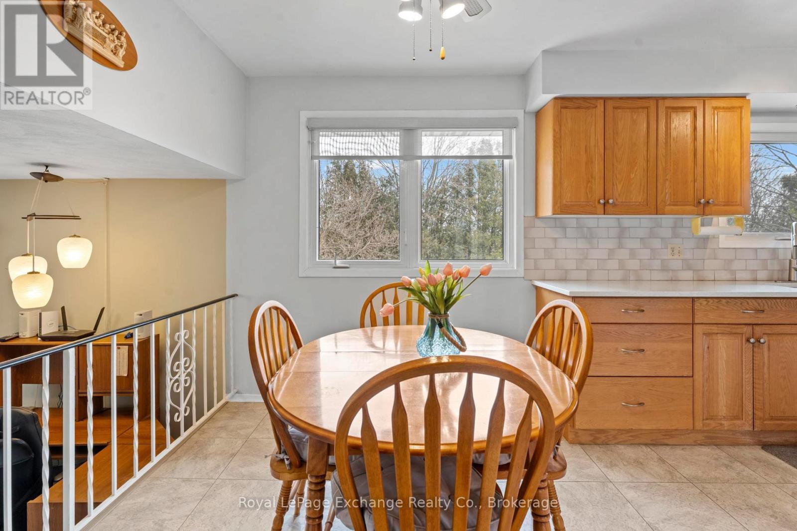 1147 Knights Court, Kincardine, Ontario N2Z 2C8 - Photo 13 - X12946248