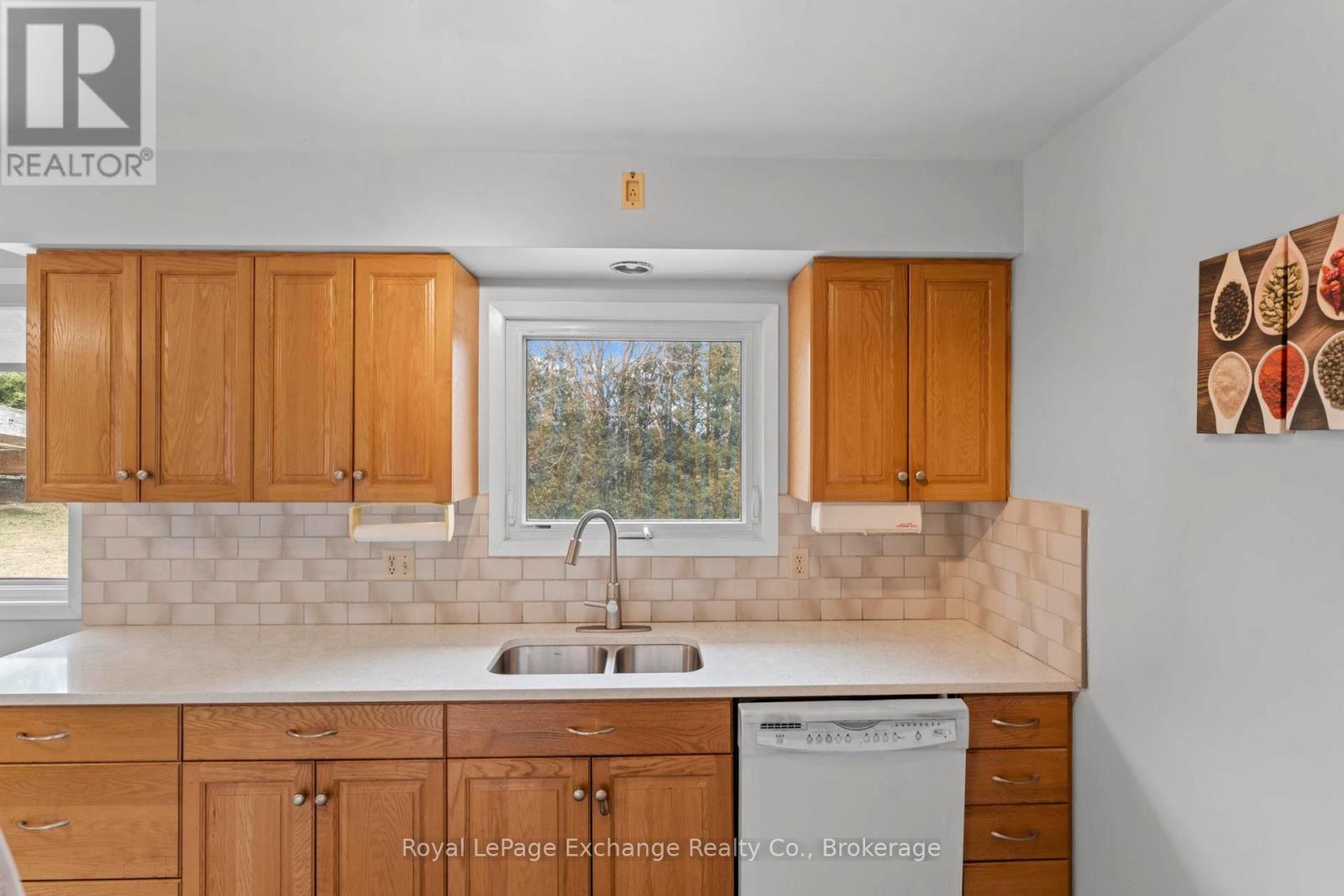 1147 Knights Court, Kincardine, Ontario N2Z 2C8 - Photo 17 - X12946248