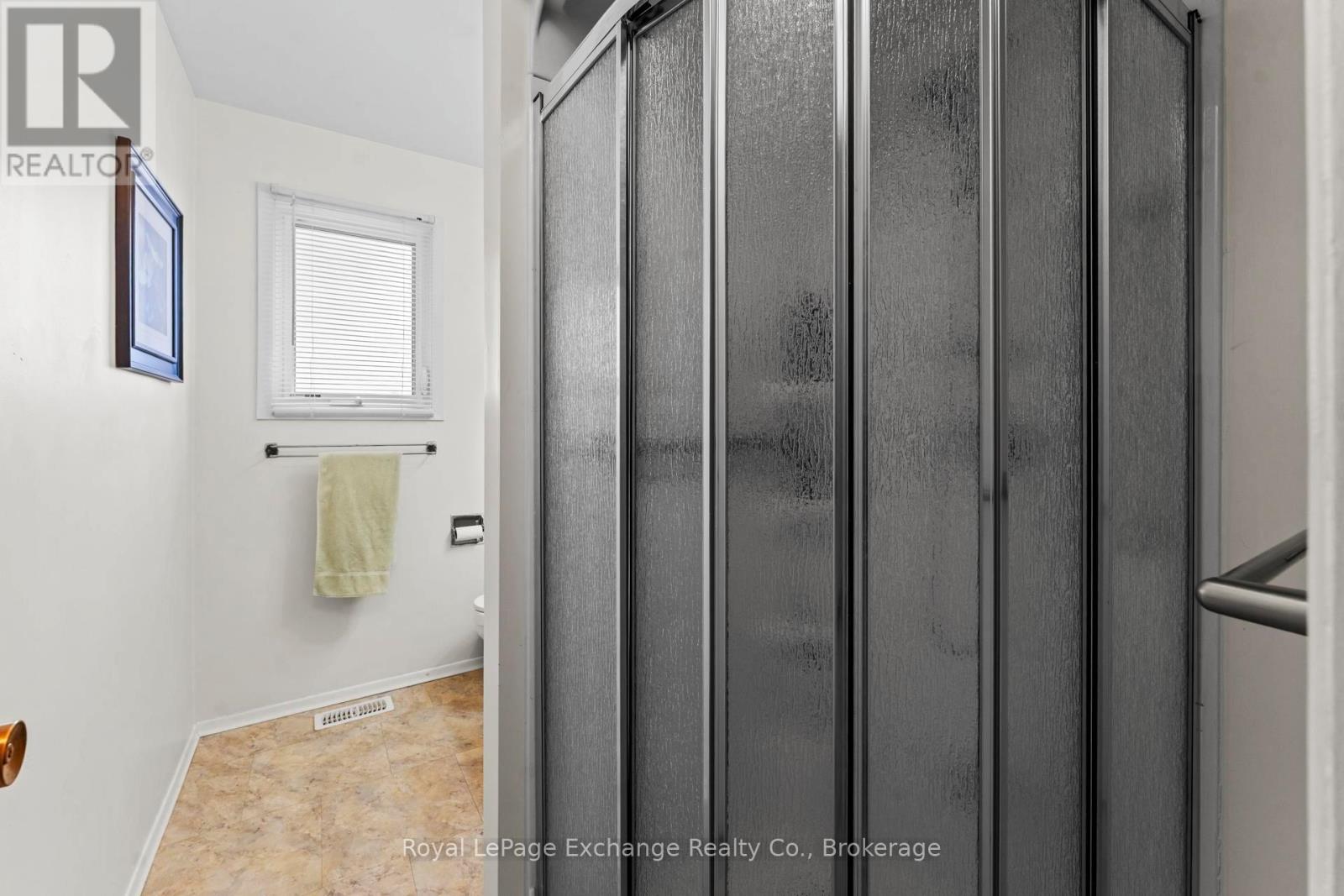 1147 Knights Court, Kincardine, Ontario N2Z 2C8 - Photo 23 - X12946248