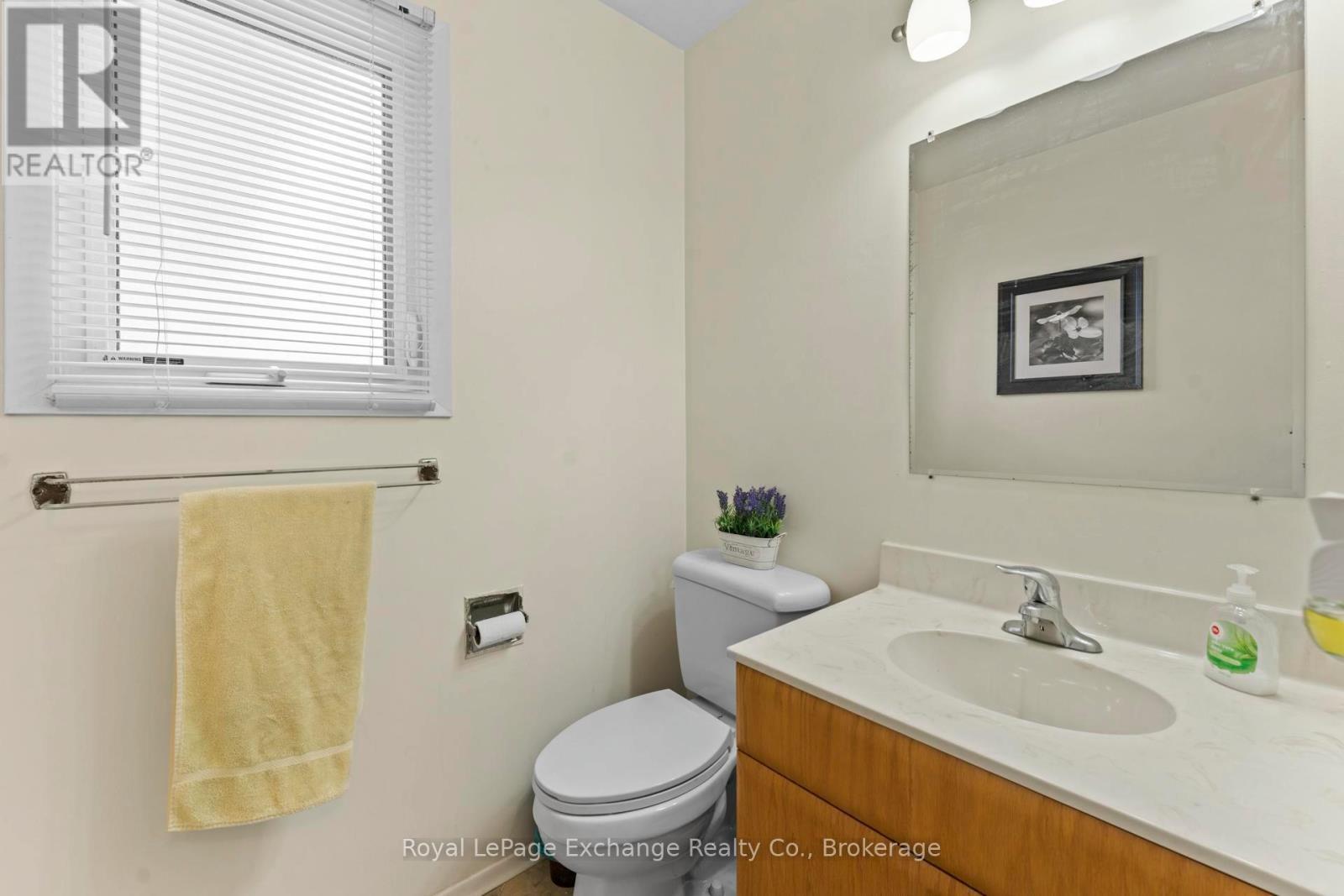 1147 Knights Court, Kincardine, Ontario N2Z 2C8 - Photo 24 - X12946248