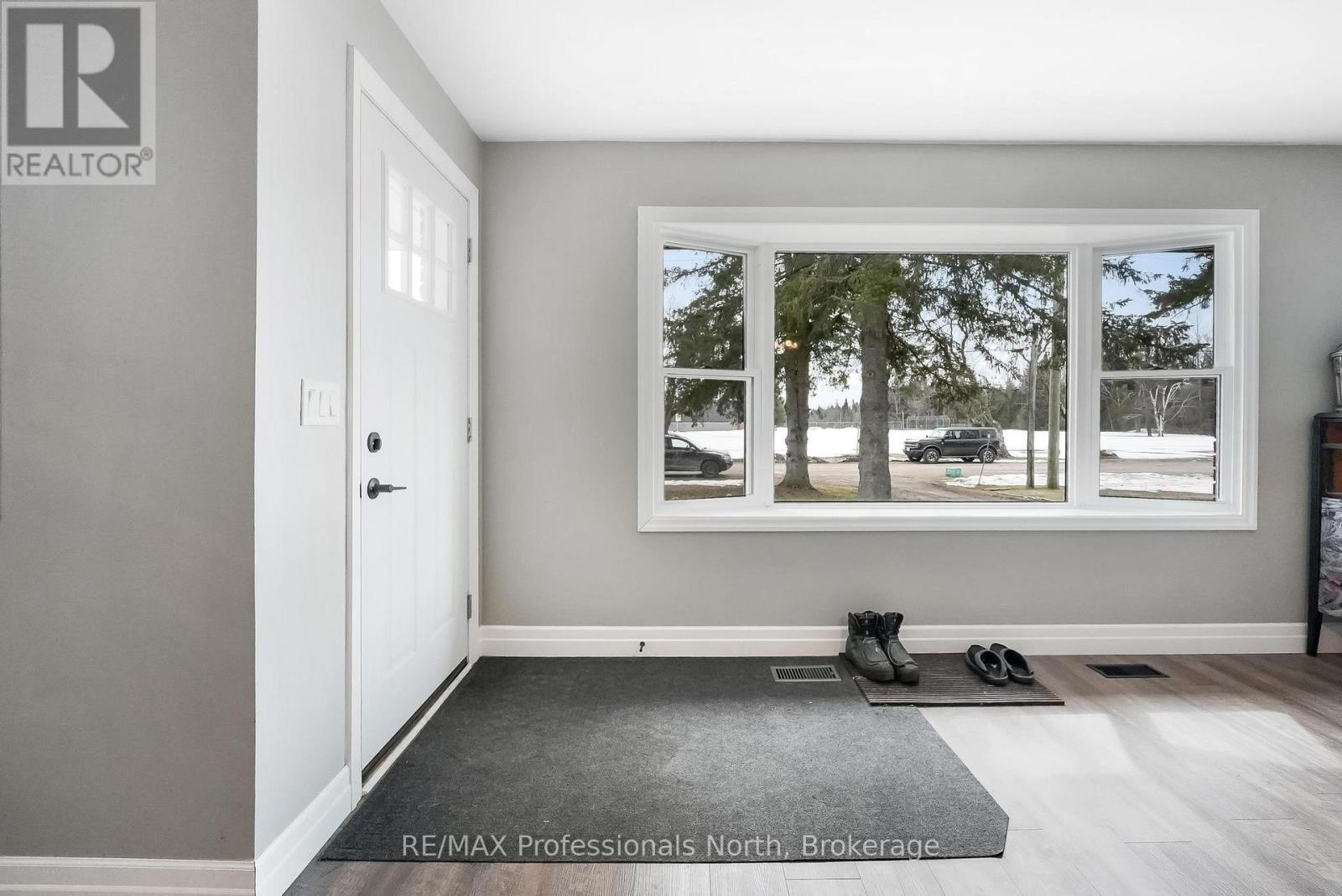 162 Hillside Drive, Kawartha Lakes, Ontario  K0M 1C0 - Photo 11 - X12946300