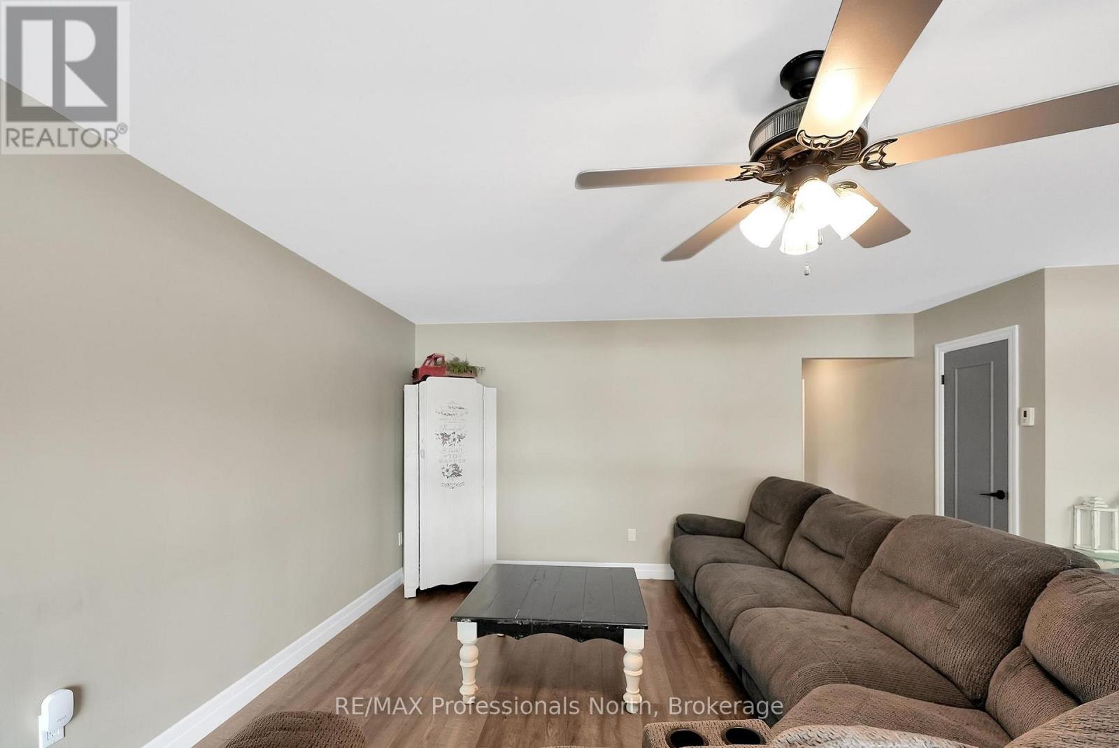 162 Hillside Drive, Kawartha Lakes, Ontario  K0M 1C0 - Photo 15 - X12946300