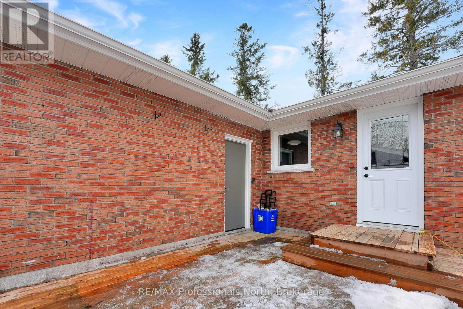 162 Hillside Drive, Kawartha Lakes, Ontario  K0M 1C0 - Photo 43 - X12946300