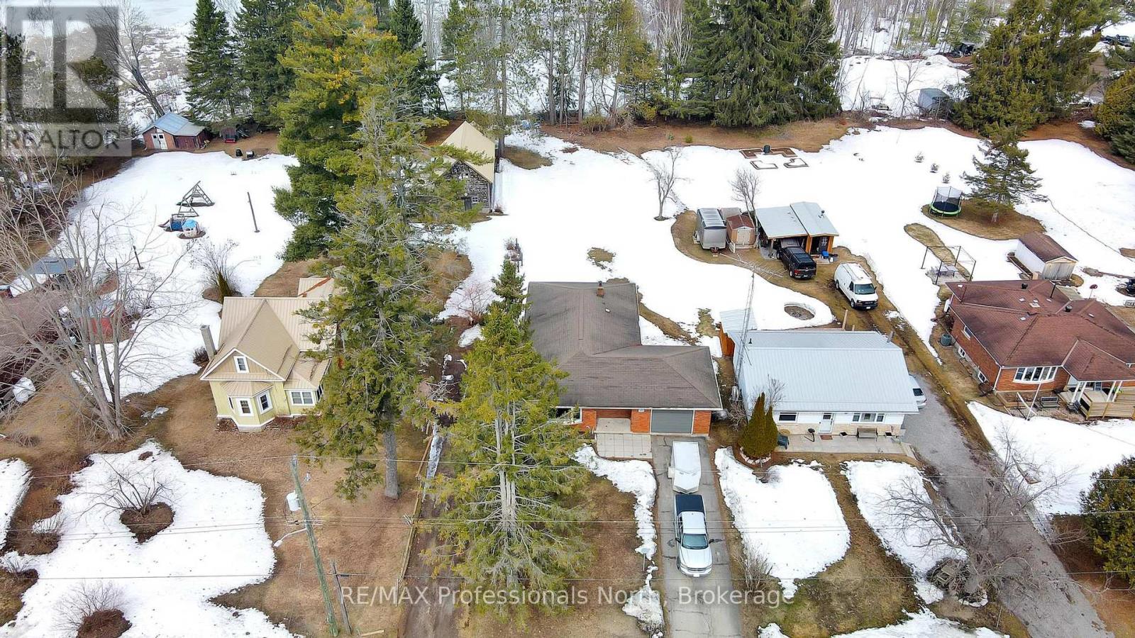 162 Hillside Drive, Kawartha Lakes, Ontario  K0M 1C0 - Photo 45 - X12946300