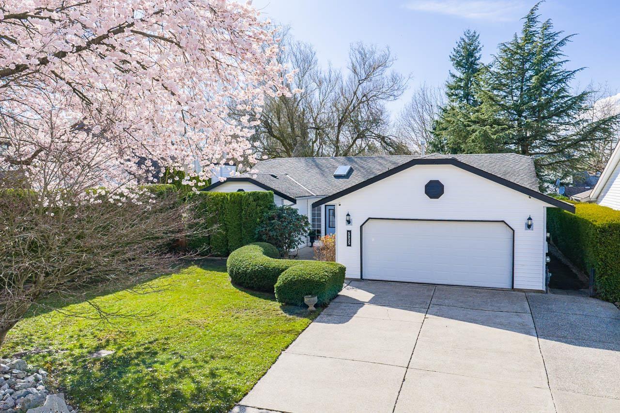 5935 169A STREET, Surrey, British Columbia