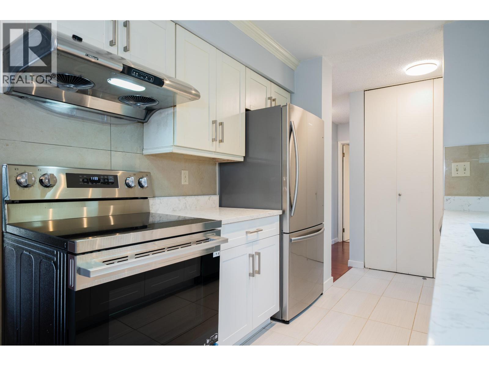 215 5932 Patterson Avenue, Burnaby, British Columbia  V5H 4B4 - Photo 7 - R3105606