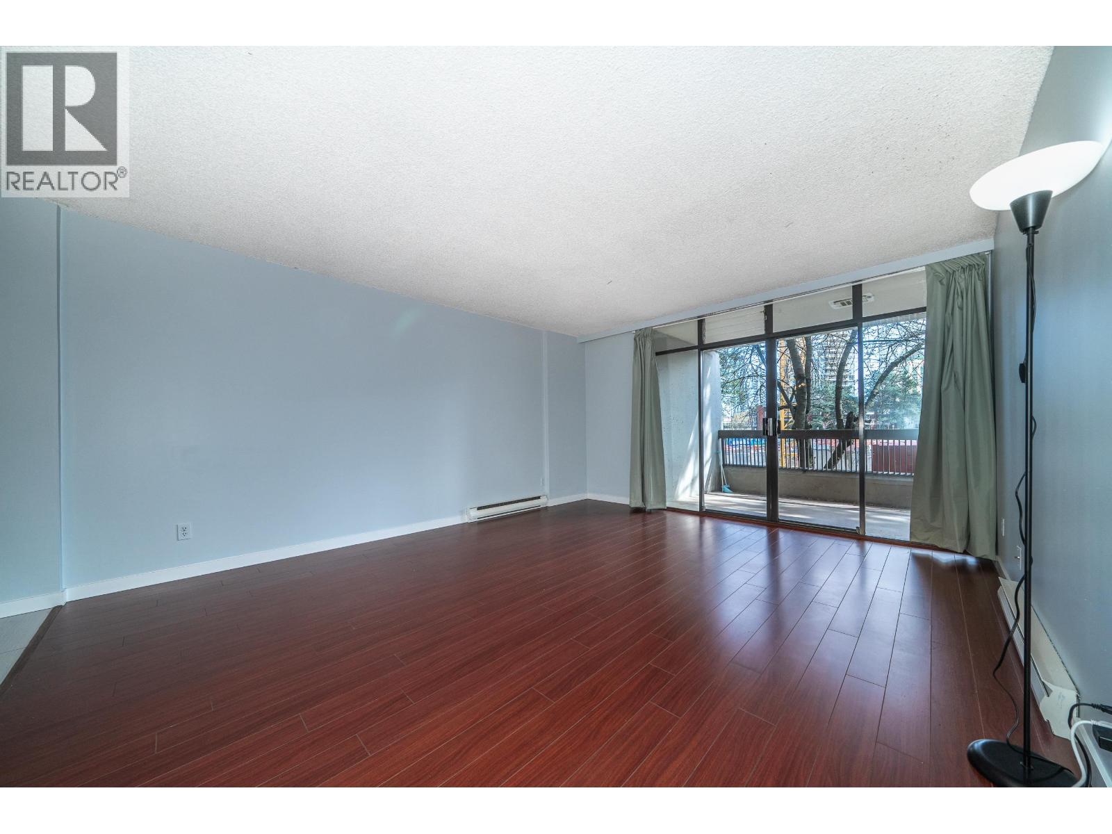 215 5932 Patterson Avenue, Burnaby, British Columbia  V5H 4B4 - Photo 10 - R3105606