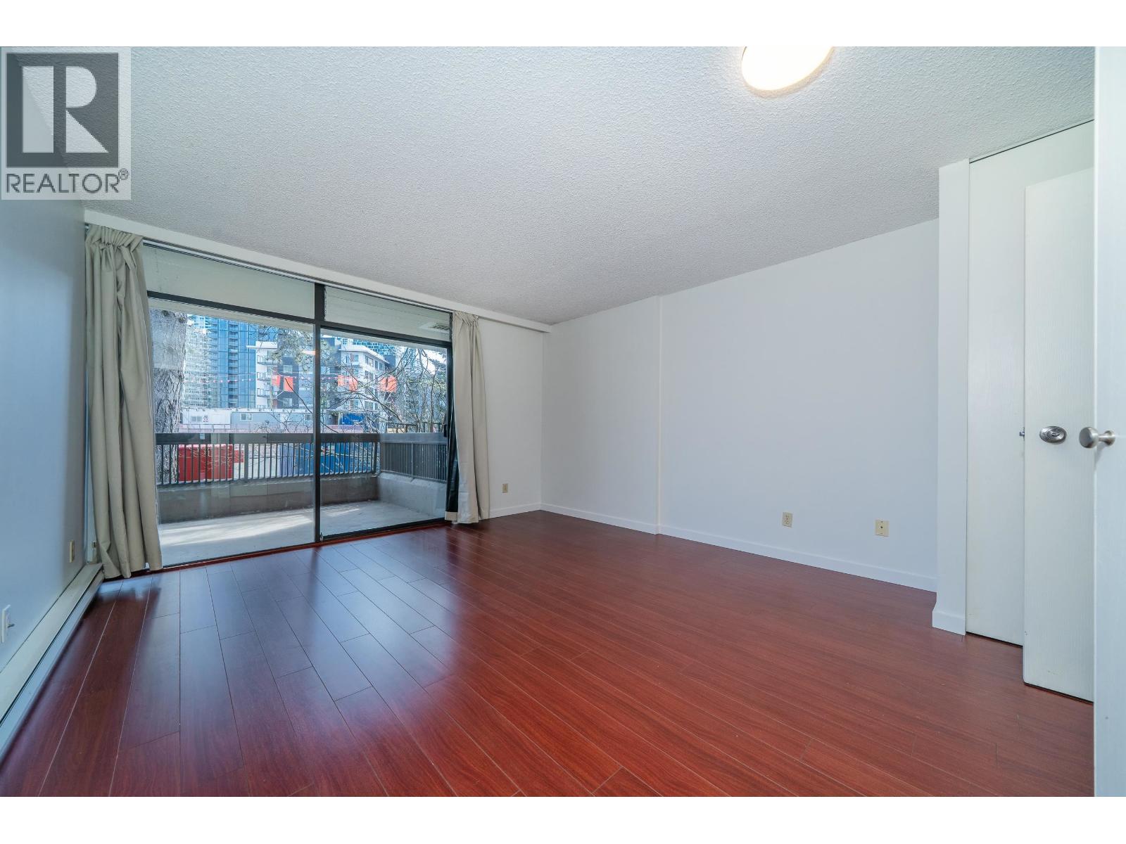 215 5932 Patterson Avenue, Burnaby, British Columbia  V5H 4B4 - Photo 16 - R3105606