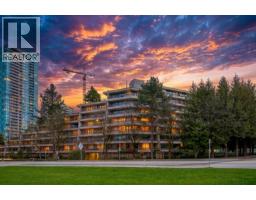 215 5932 PATTERSON AVENUE, Burnaby, British Columbia