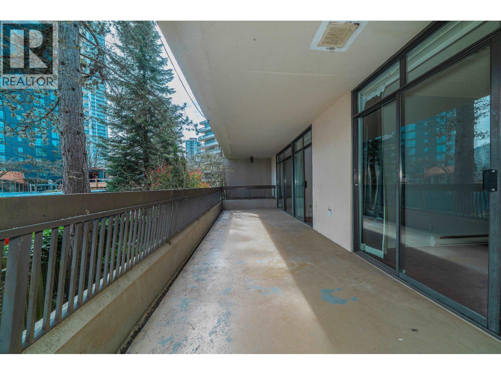 215 5932 Patterson Avenue, Burnaby, British Columbia  V5H 4B4 - Photo 13 - R3105606