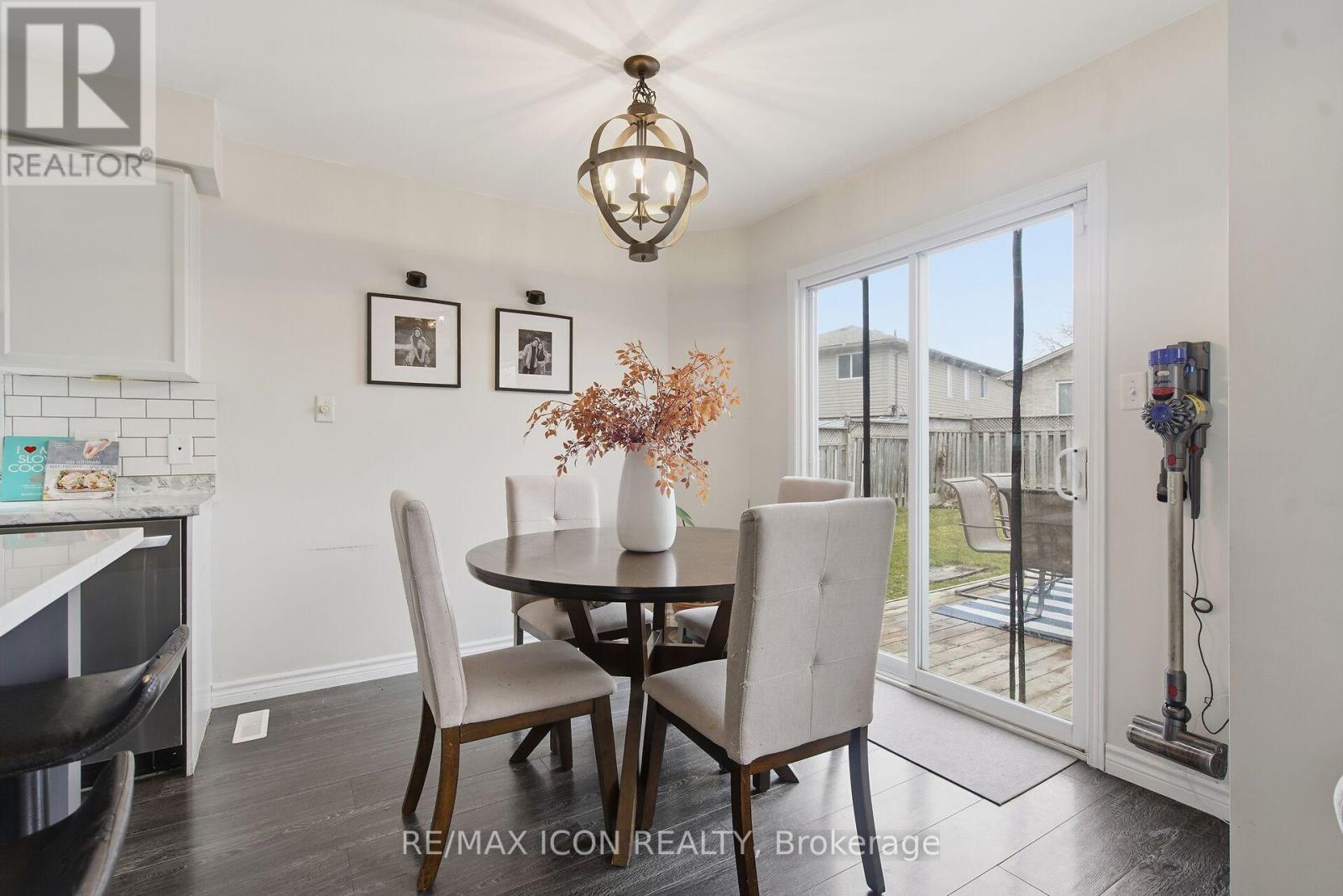 583 Fieldgate Circle, London East, Ontario  N5V 5G1 - Photo 10 - X12946126