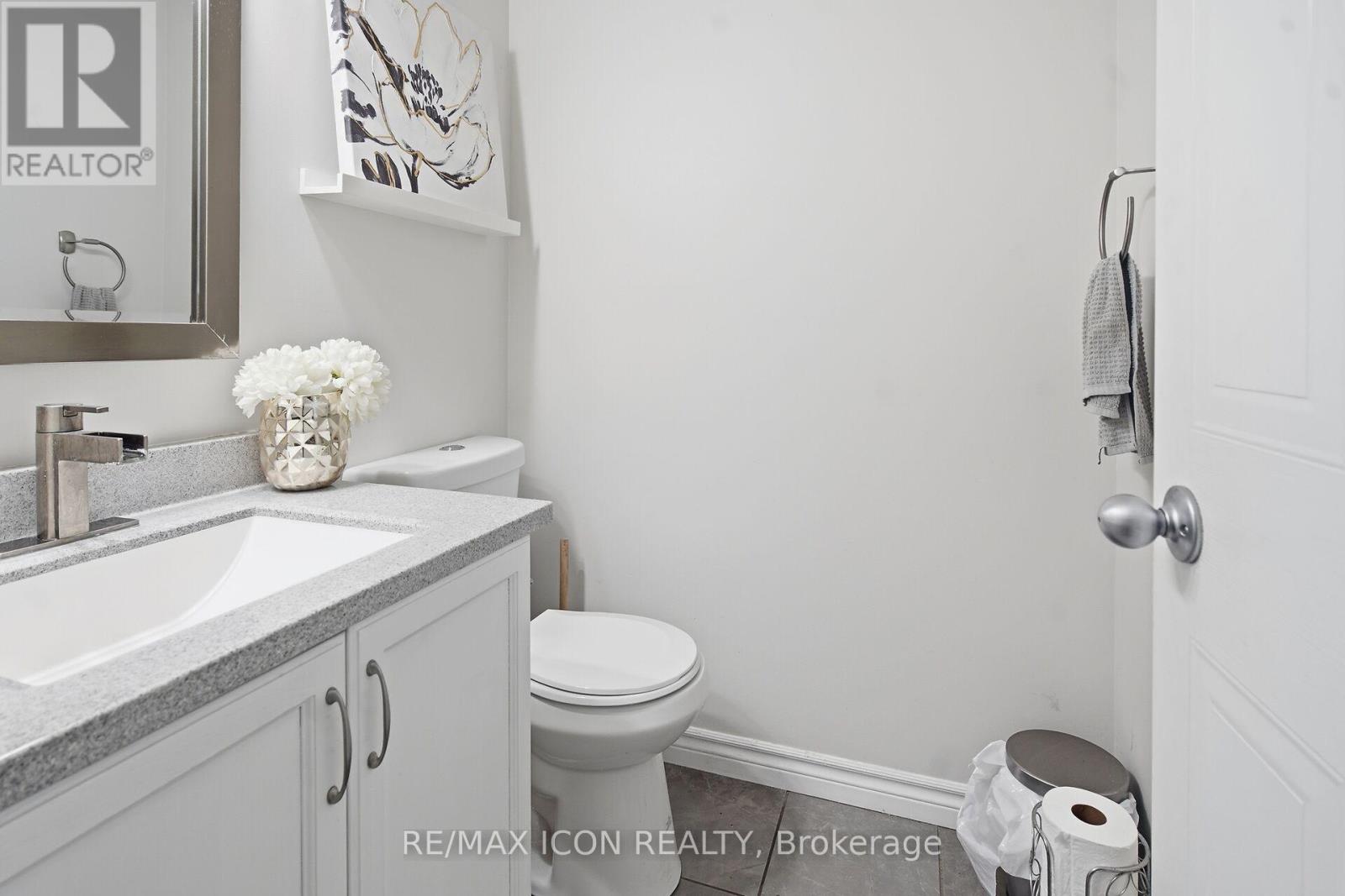 583 Fieldgate Circle, London East, Ontario  N5V 5G1 - Photo 18 - X12946126