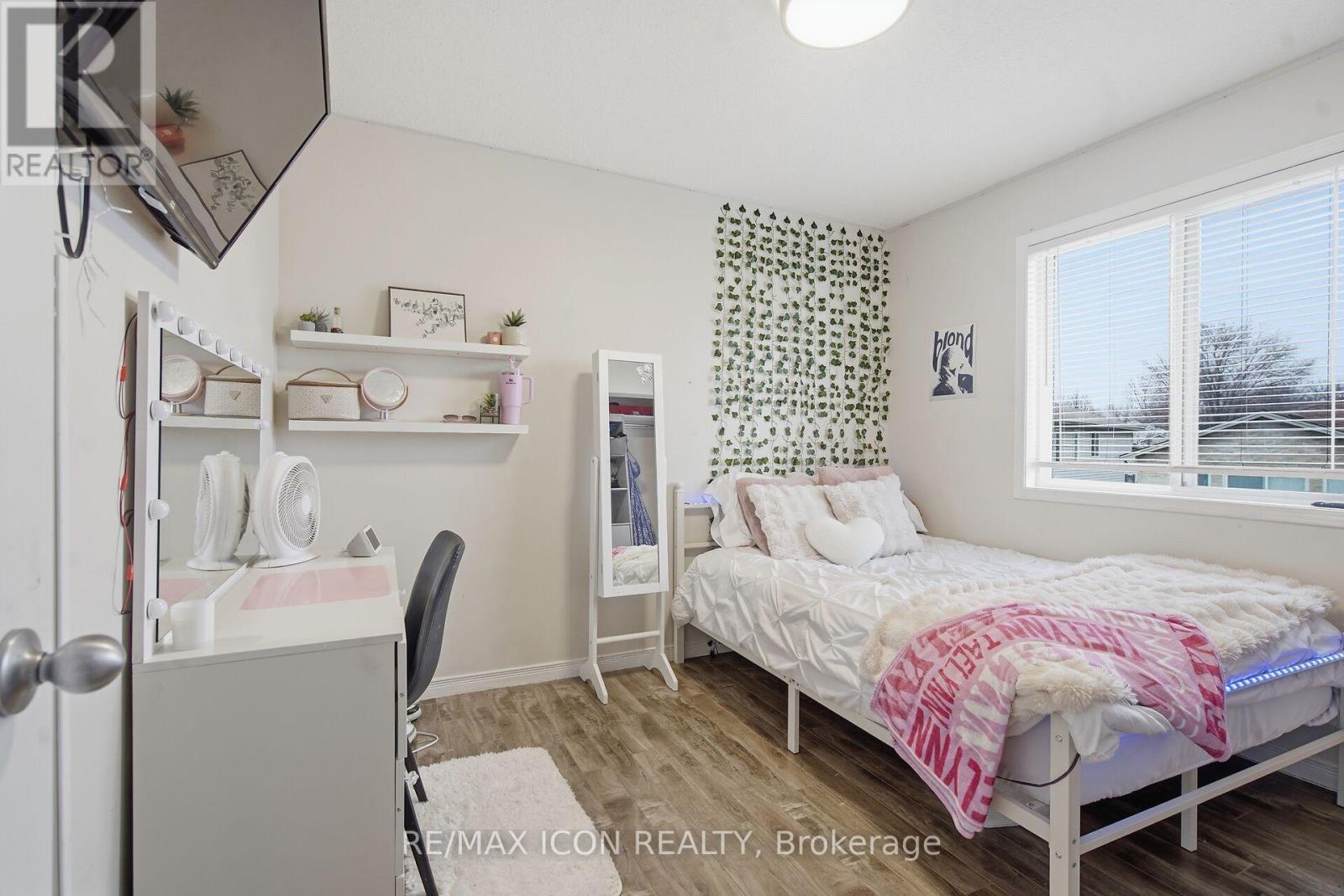 583 Fieldgate Circle, London East, Ontario  N5V 5G1 - Photo 23 - X12946126