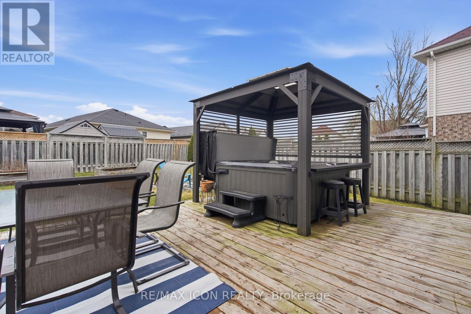 583 Fieldgate Circle, London East, Ontario  N5V 5G1 - Photo 34 - X12946126