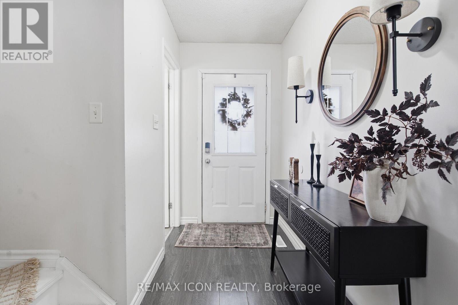 583 Fieldgate Circle, London East, Ontario  N5V 5G1 - Photo 6 - X12946126