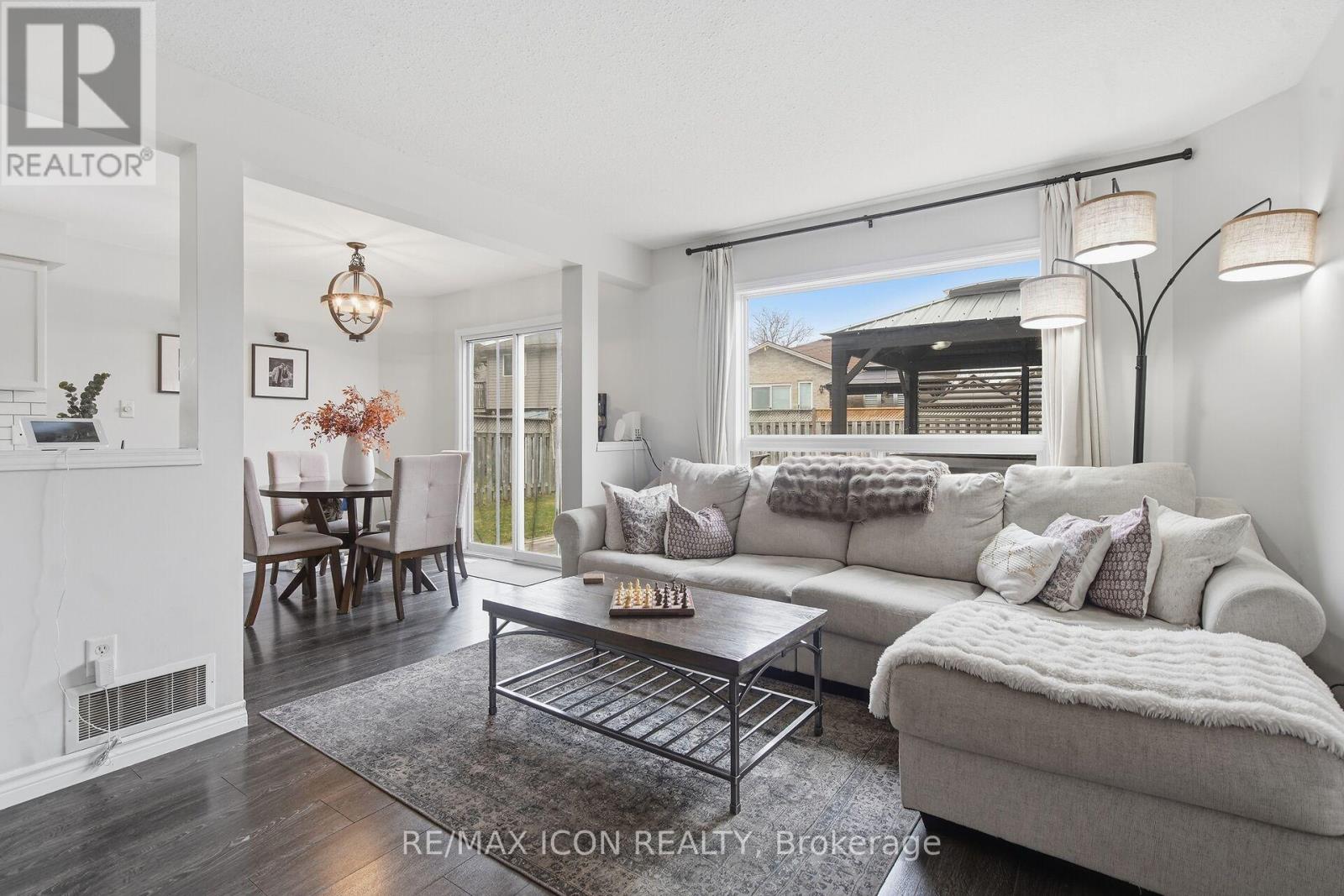 583 Fieldgate Circle, London East, Ontario  N5V 5G1 - Photo 8 - X12946126