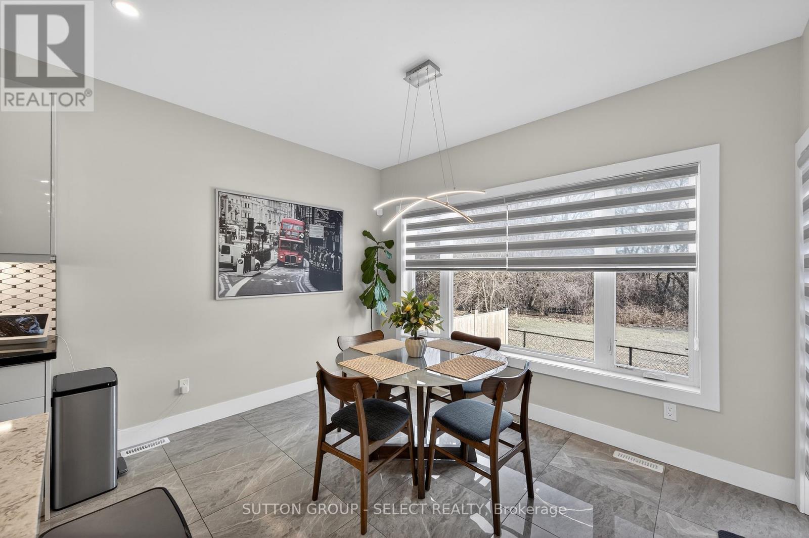 211 Union Avenue, Middlesex Centre, Ontario  N0L 1R0 - Photo 10 - X12946188