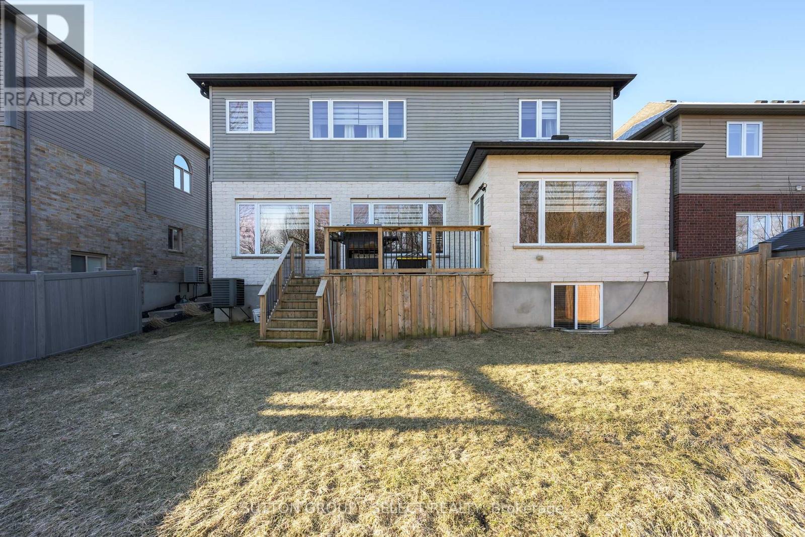 211 Union Avenue, Middlesex Centre, Ontario  N0L 1R0 - Photo 32 - X12946188